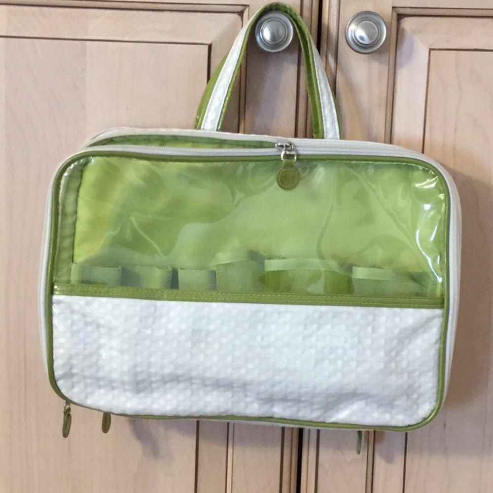 Traveler Cosmetic Bag, like new.